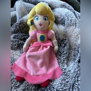 Super Mario Princess Peach Plush Toy